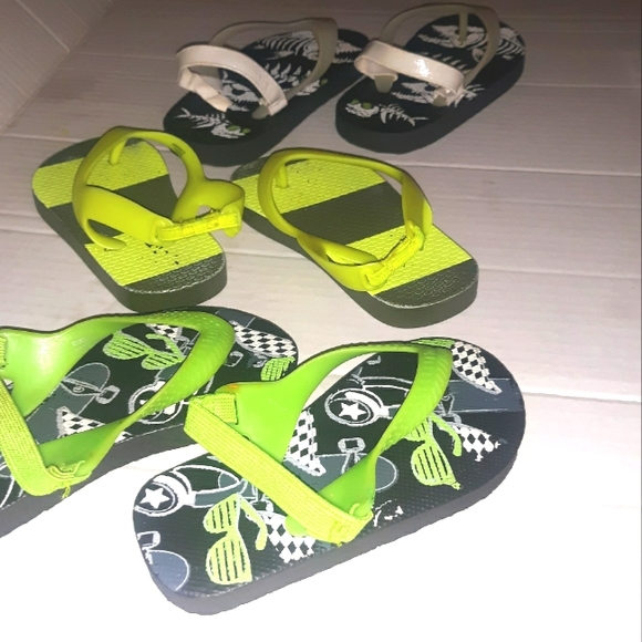 EUC Bundle Toddler Boys Flip Flop Sandals 3 Sets - Picture 4 of 14